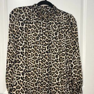 🌟 Chic H&M Sheer Long Sleeve Blouse w/ Button Accents - M 🌟